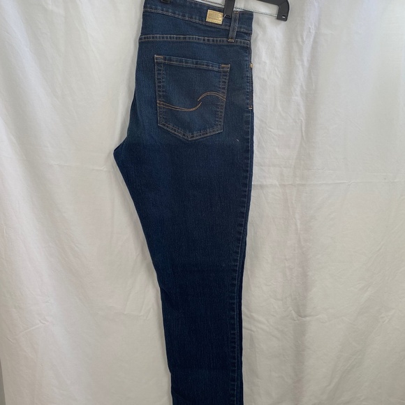 LEVI Signature Shaping Skinny Jeans - Women/Misses - Size: 14 - Picture 6 of 10